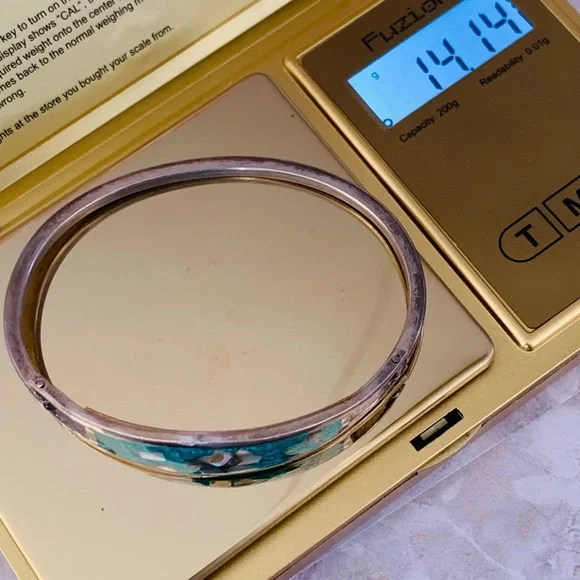 Taxco Sterling Silver Bracelet with Mother of Pearl and Crushed Malachite Inlay - Picture 7 of 9